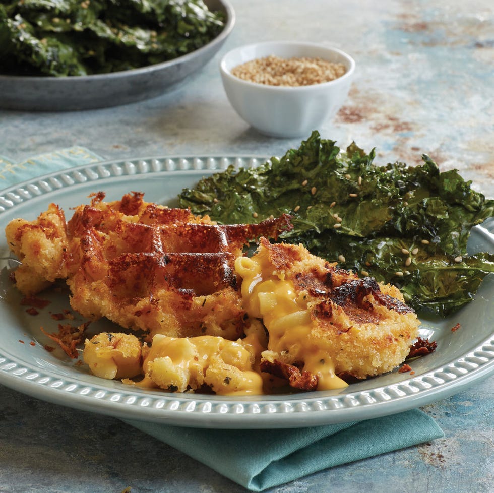 <p>Leftover mac and cheese is not exactly one of life's biggest problems, but if it happens to you, here's what to do.</p>
<p><strong>Recipe: <a href="http://gogonow.org/recipefinder/waffled-macaroni-cheese-recipe-del0814%22 target="_blank">Waffled Macaroni and Cheese</a></strong></p>