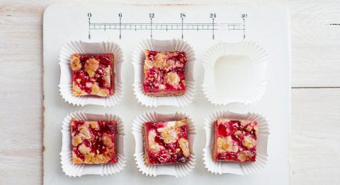 raspberry rhubarb crumb bars