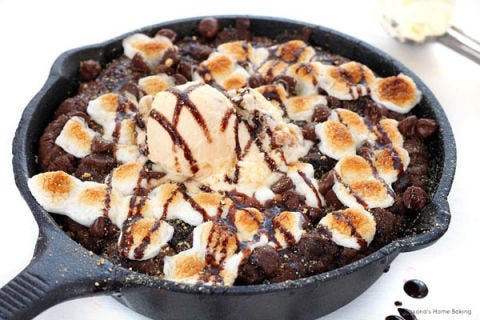triple chocolate smores pizookie
