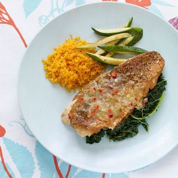 Spicy lime butter adds a zestful flair to this pan-seared snapper.<br /><br /><a href="http://www.redbookmag.com/recipefinder/pan-seared-snapper-with-spicy-lime-butter"target="_new">Get the recipe!</a><br /><br />
<a href="http://search.barnesandnoble.com/booksearch/isbnInquiry.asp?EAN=9781416575665&lkid=J15656896&pubid=K125307&byo=1"target="_blank">Buy <i>Kitchen Express</i></a>
