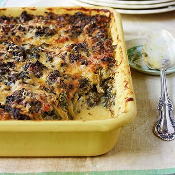 <p>Instead of the expected spinach, kale delivers iron-rich goodness in an irresistibly gooey casserole.</p>
<p><strong>Recipe:</strong> <a href="http://www.countryliving.com/recipefinder/creamed-kale-gratin-recipe-clv0913" target="_blank">Creamed Kale Gratin</a></p>