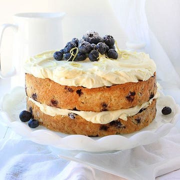 Food, Serveware, Cuisine, Sweetness, Dessert, Ingredient, Dish, Dishware, Finger food, Baked goods, 