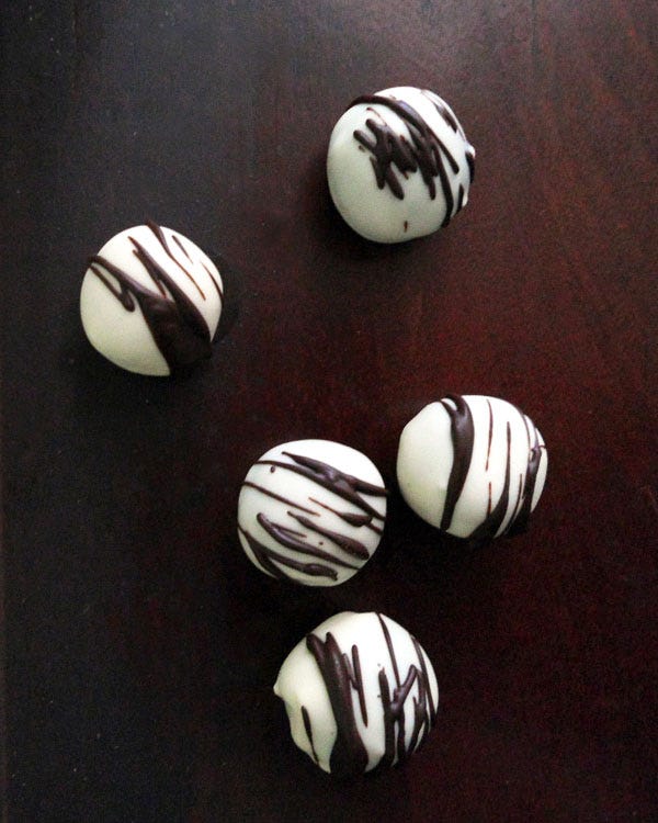 white chocolate oreo truffles