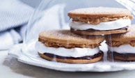 Chocolate-Peanut Butter Moon Pies