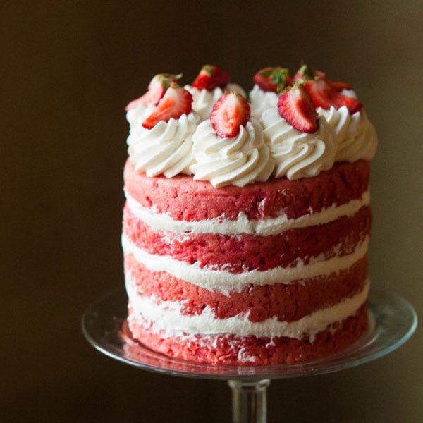 Sweetness, Food, Cuisine, Cake, Ingredient, Dessert, Baked goods, Fruit, Cake decorating, Dish, 