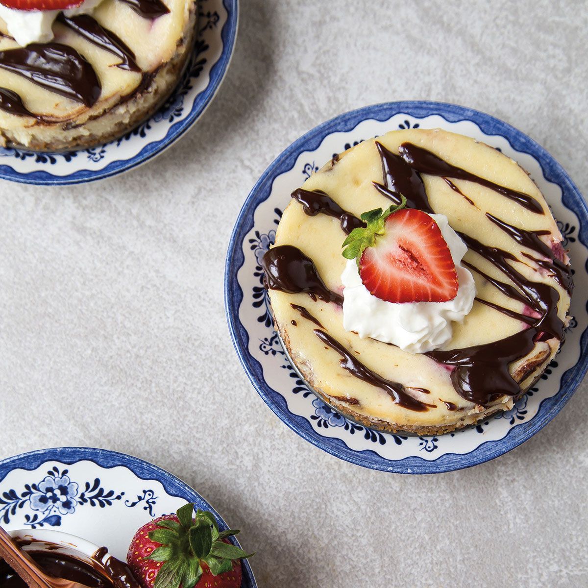 Valentine's Day Chocolate Covered Strawberries - Joyous Apron