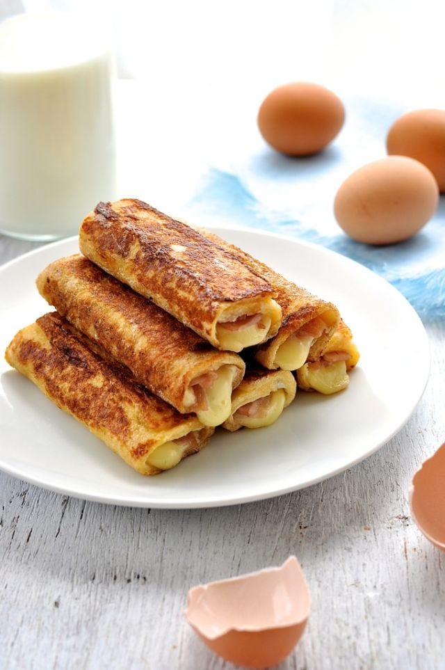 Dish, Food, Cuisine, Ingredient, Dessert, Baked goods, Breakfast, Pannekoek, Produce, Blintz, 