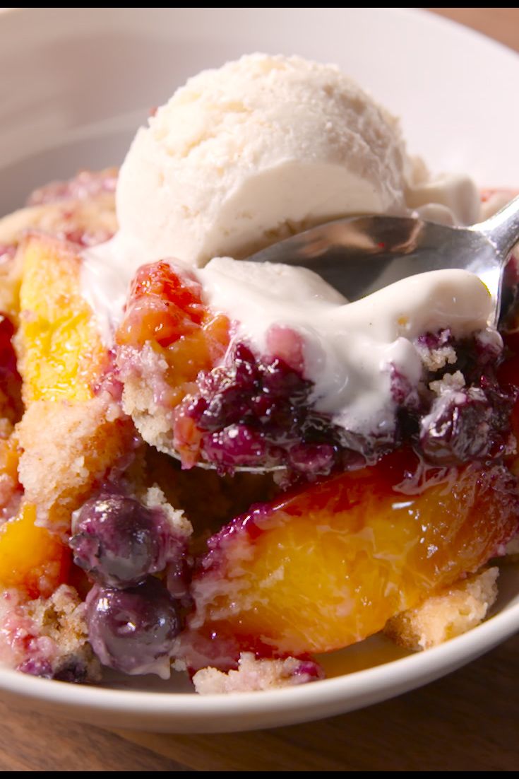 Make-Ahead Raspberry-Peach Breakfast Parfaits - Iowa Girl Eats