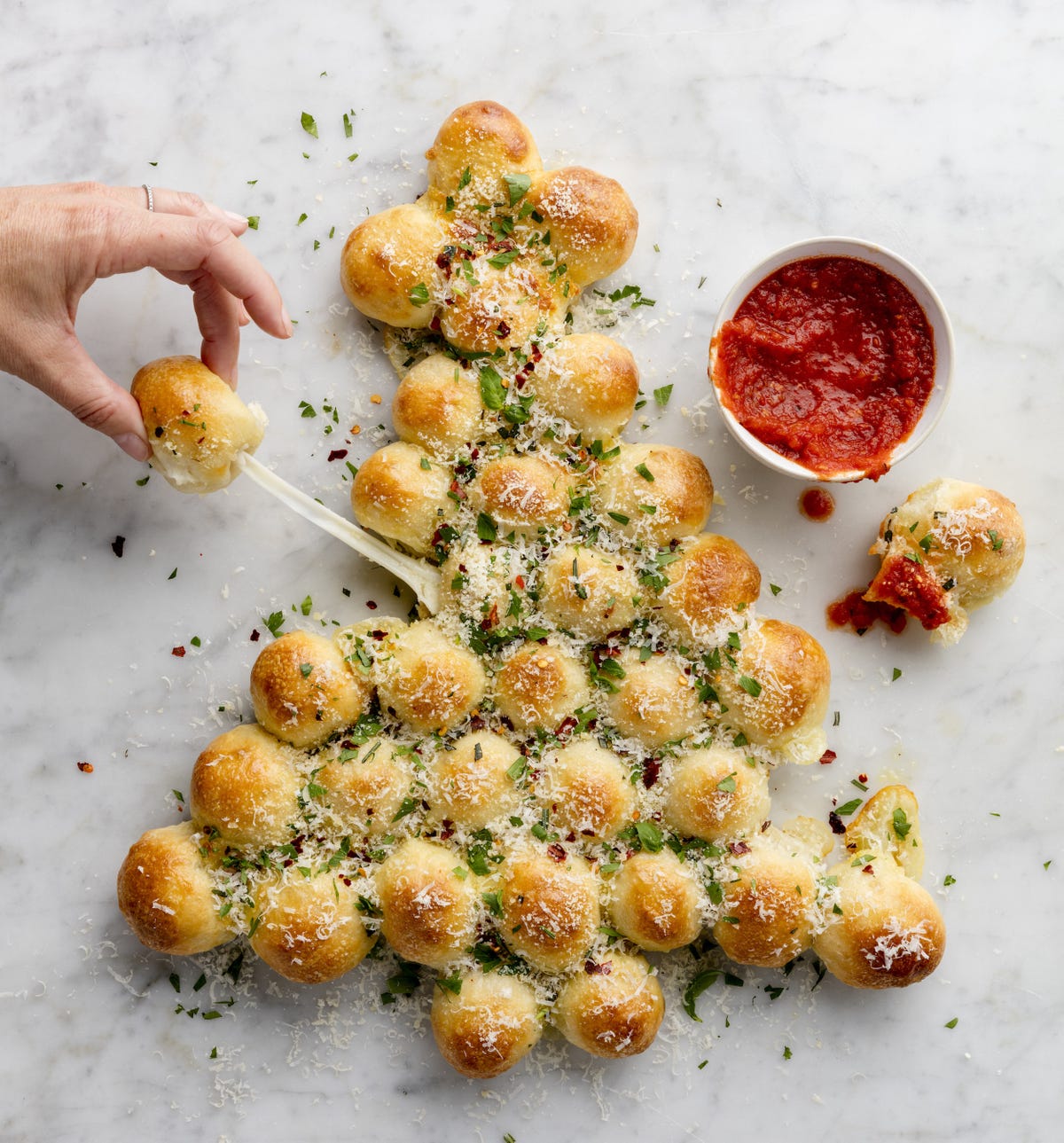 preview for This Cheesy Pull-Apart Christmas Tree Will Disappear In Seconds