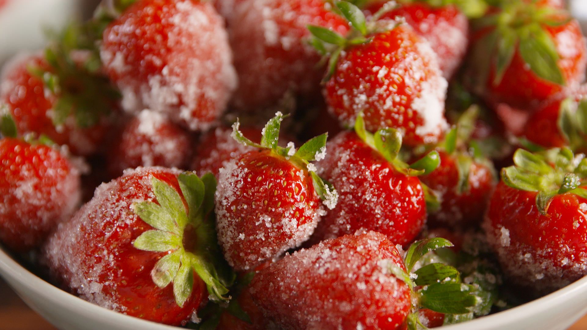 3-Ingredient Drunken Strawberries