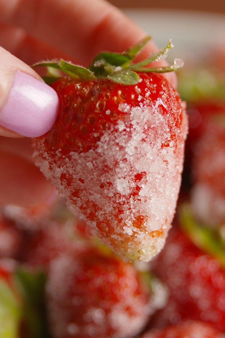 3-Ingredient Drunken Strawberries