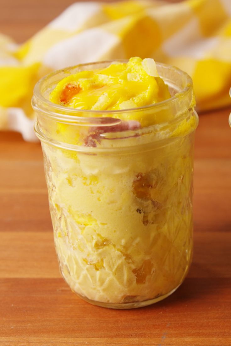 https://hips.hearstapps.com/delish/assets/17/25/1498259273-delish-mason-jar-omelet-pin-2.jpg