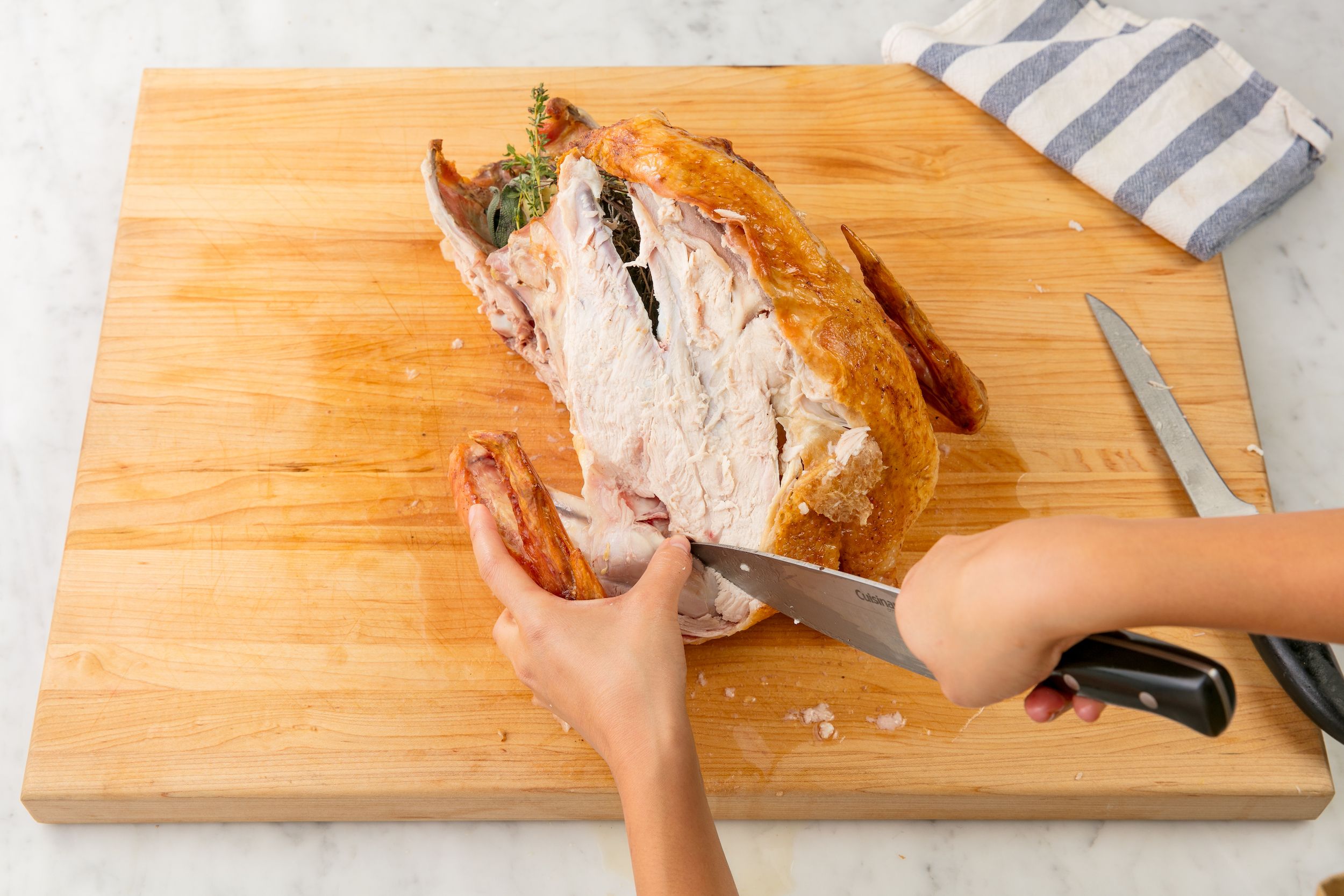 Step-by-step Instructions: How to Carve a Turkey