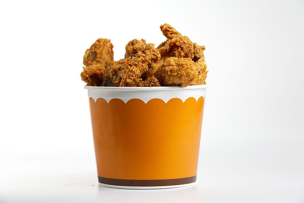 Restaurant Sells Popeyes Chicken As Own