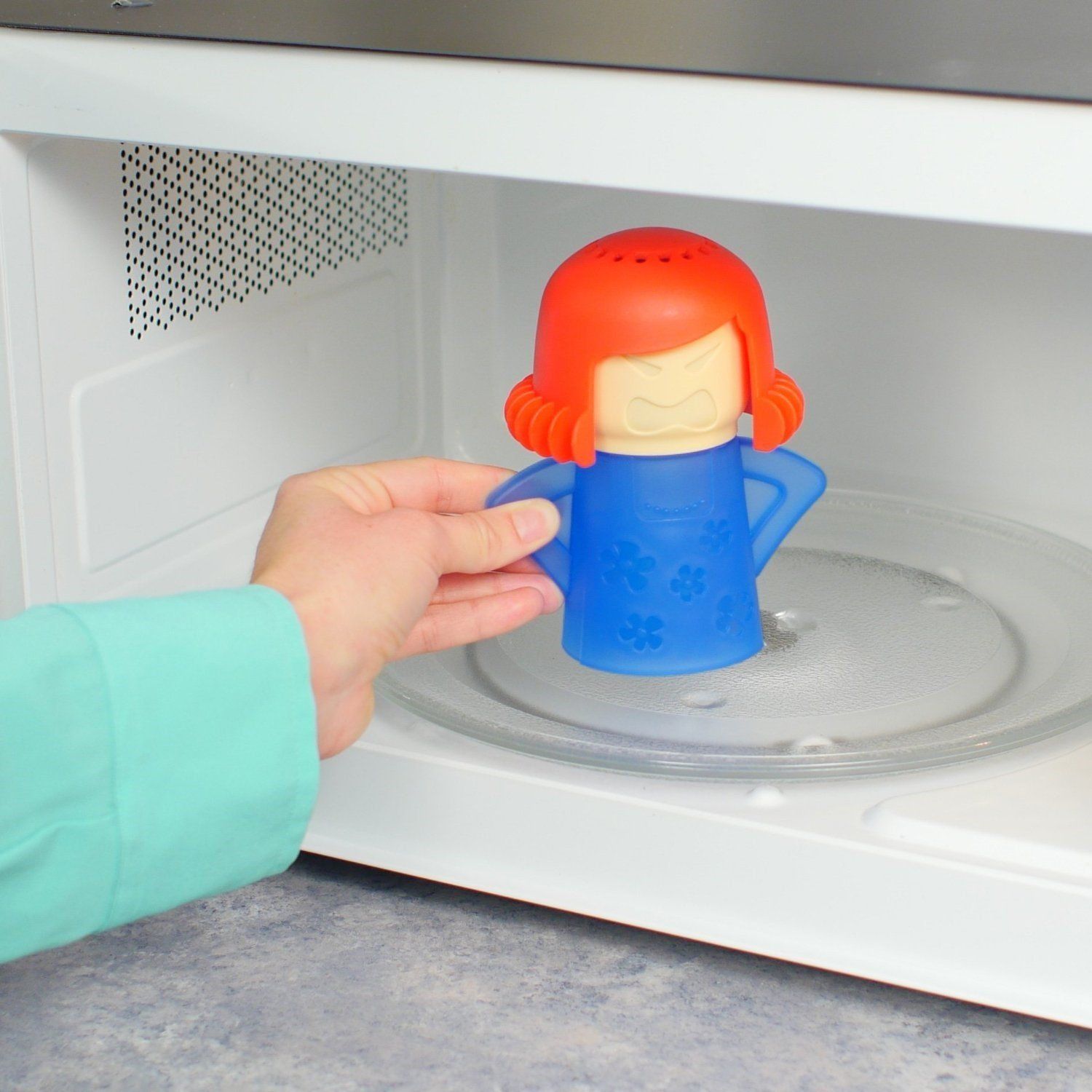 The Angry Mama Microwave Cleaner Is Worth the Hype