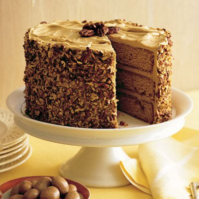 Pecan Pie Cake Recipe with Sugary Nut Topping {and Ice Cream!} | Recipe |  Pecan pie cake recipe, Pecan pie cake, Pecan recipes