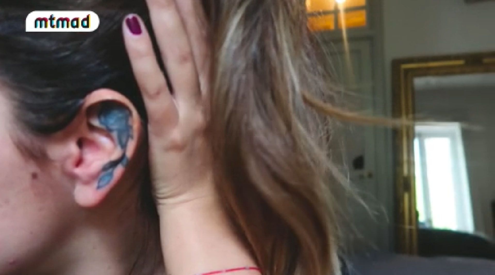 Tatuaje en la oreja laura matamoros