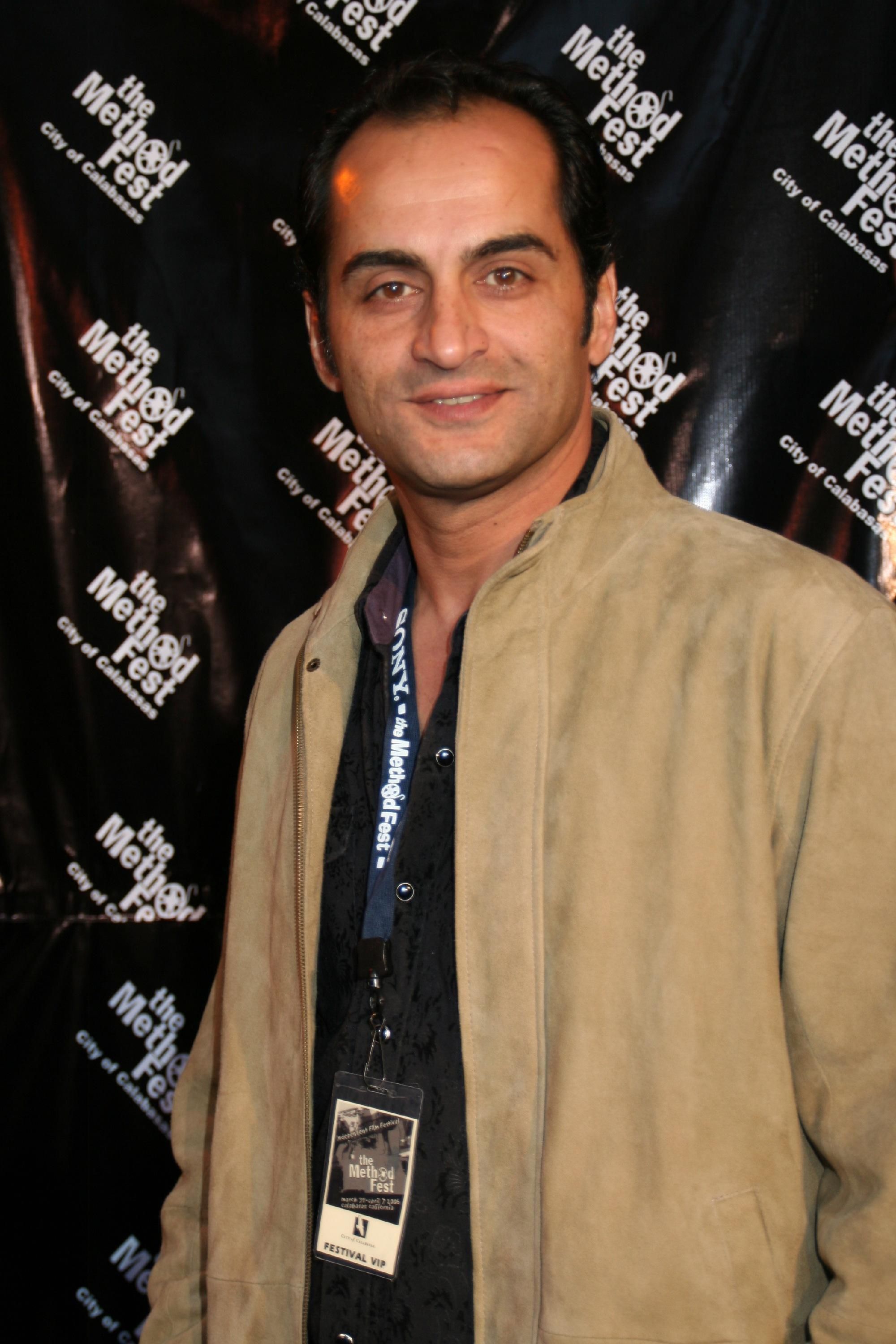 Navid Negahban biography