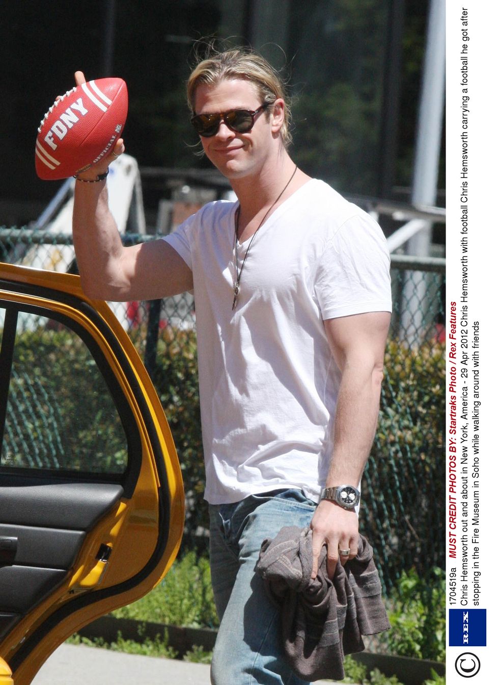 Chris Hemsworth tosses his ball - pics