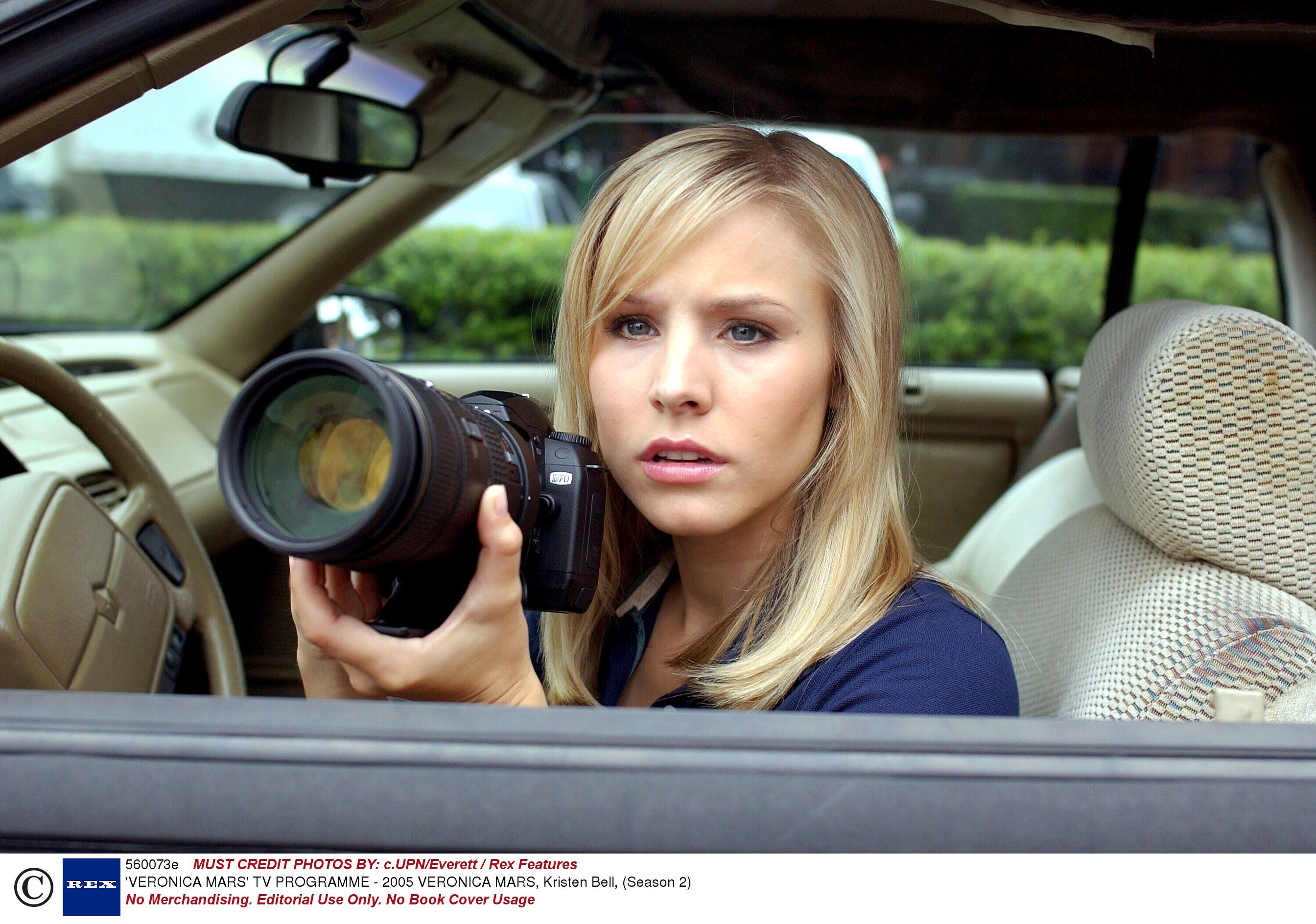 Kristen Bell and Ken Marino on the set of the Veronica Mars movie