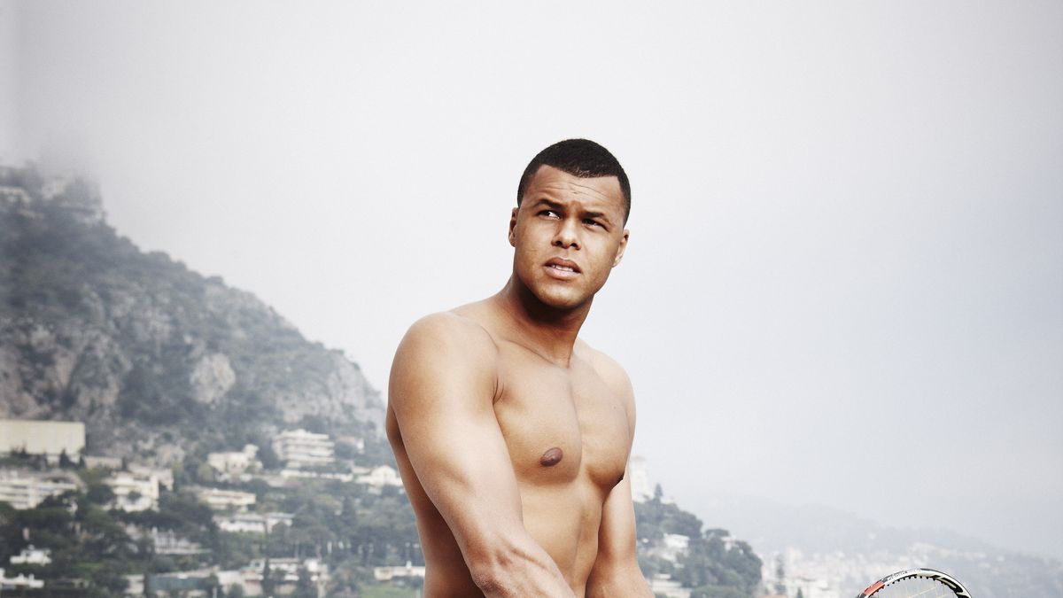 Tennis pro Jo Wilfried Tsonga naked