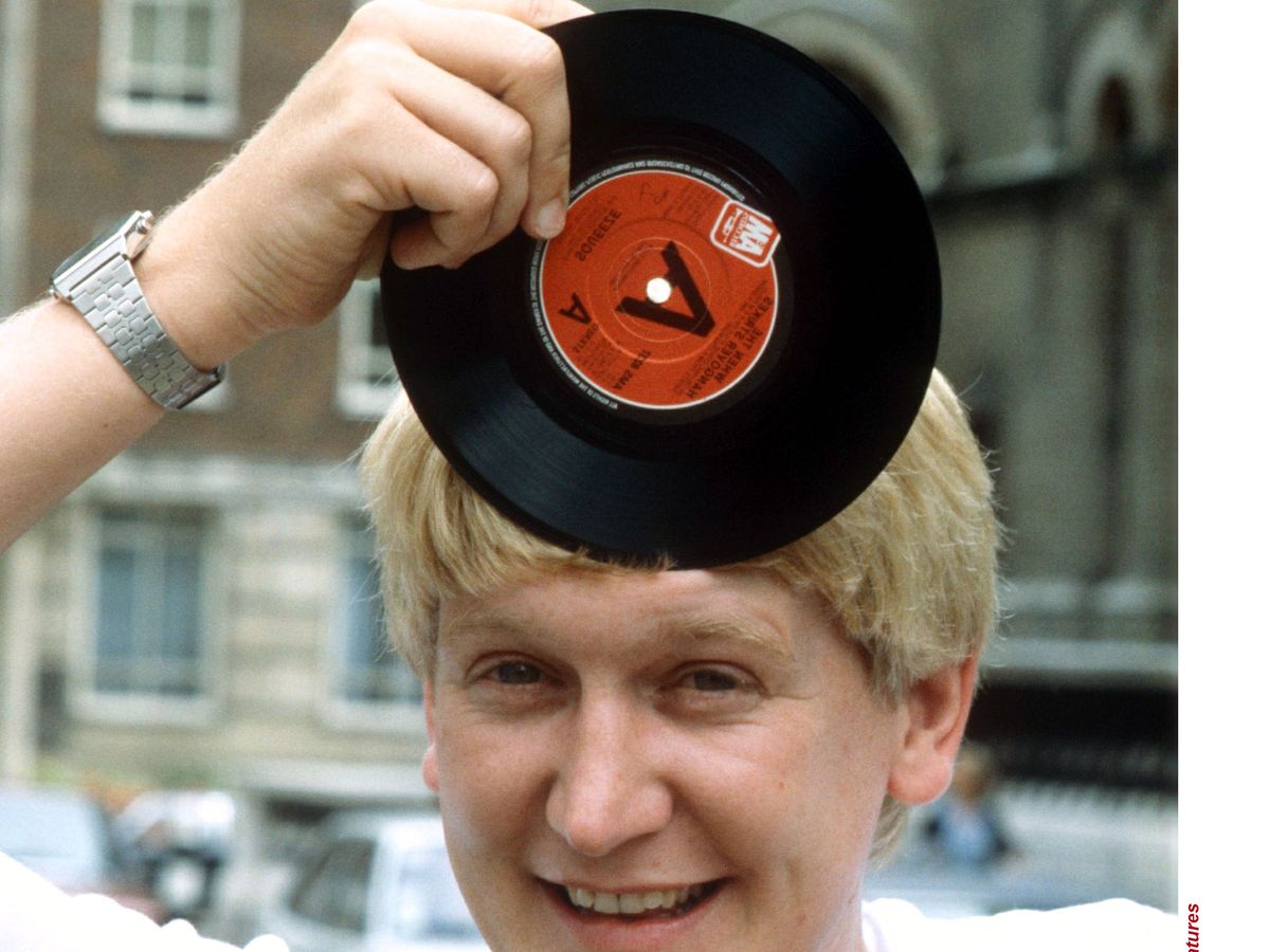 Former Radio 1 DJ Mike Smith dies, aged 59