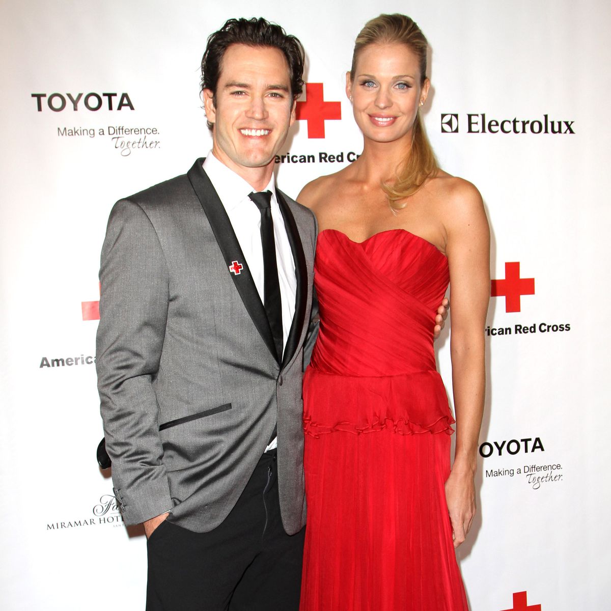 Who are Mark-Paul Gosselaar's Wife and Children?