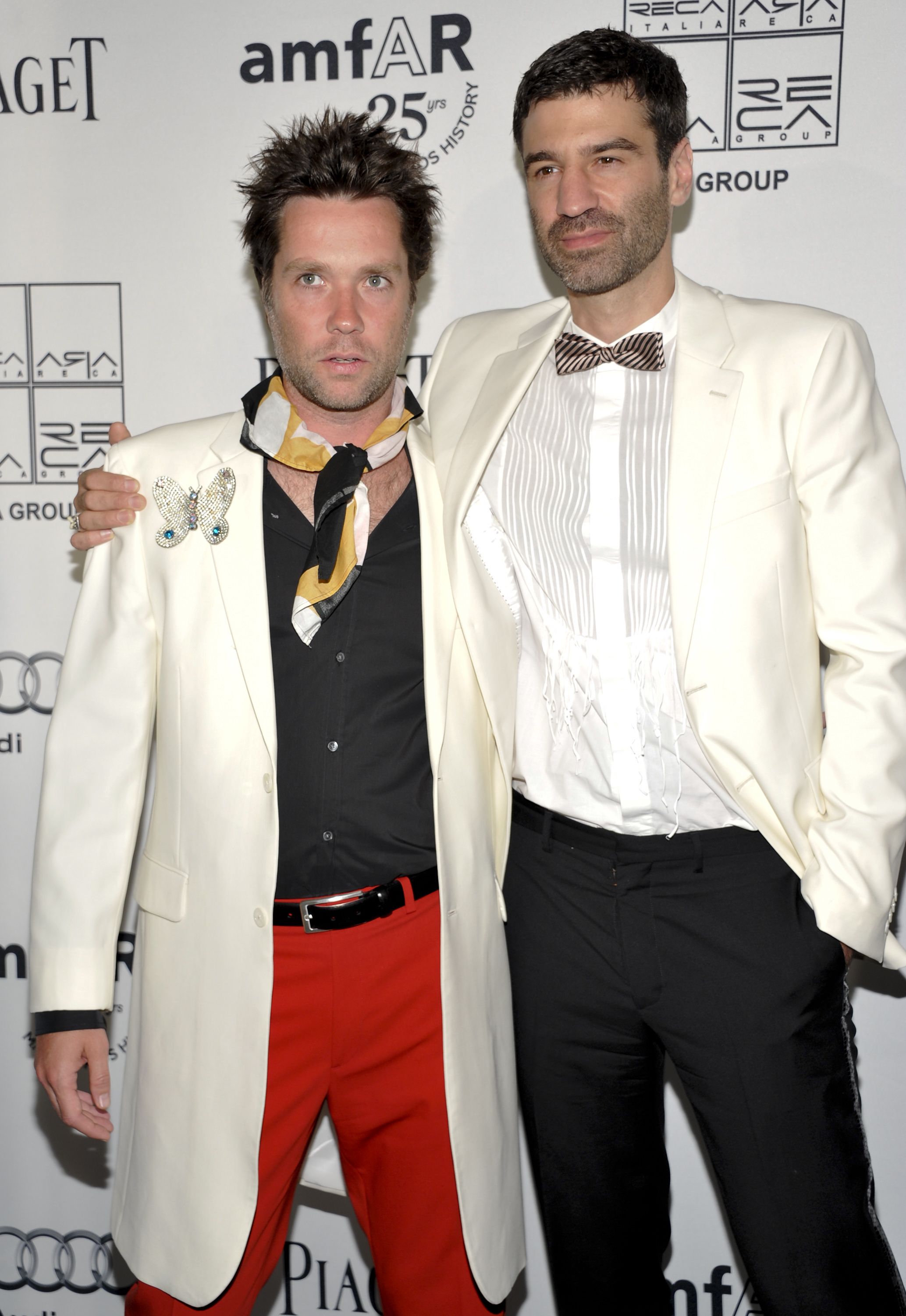 Rufus Wainwright marries partner picture