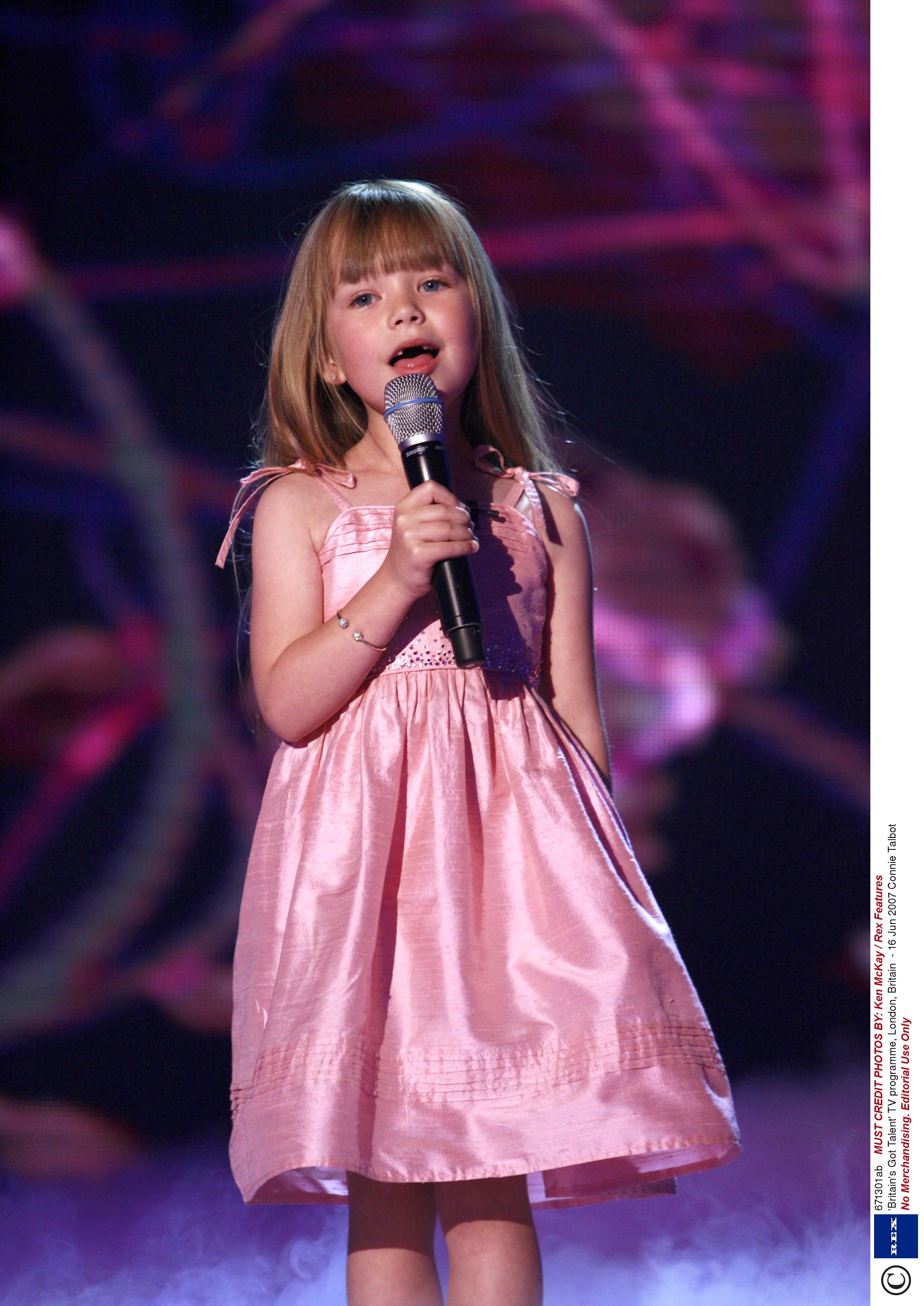 Connie Talbot - Somewhere Over The Rainbow 