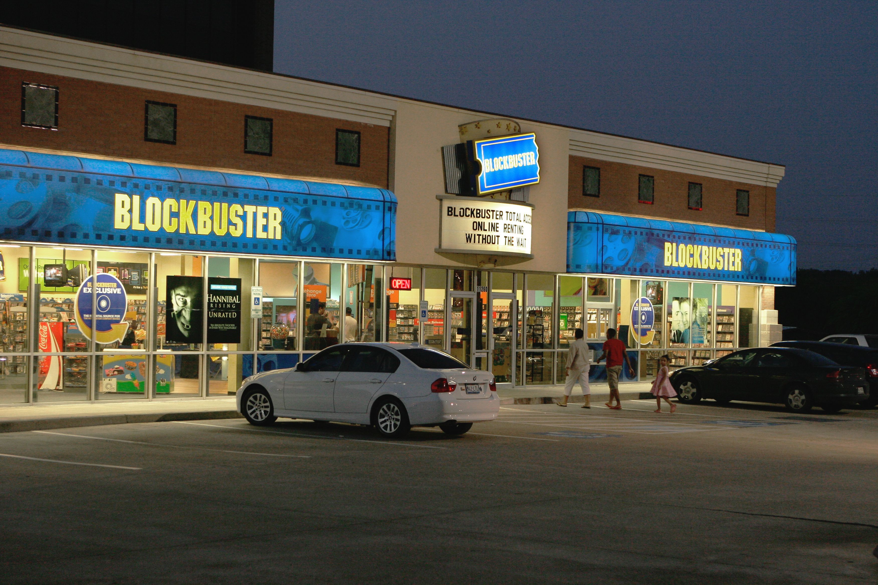 All UK Blockbuster stores to close