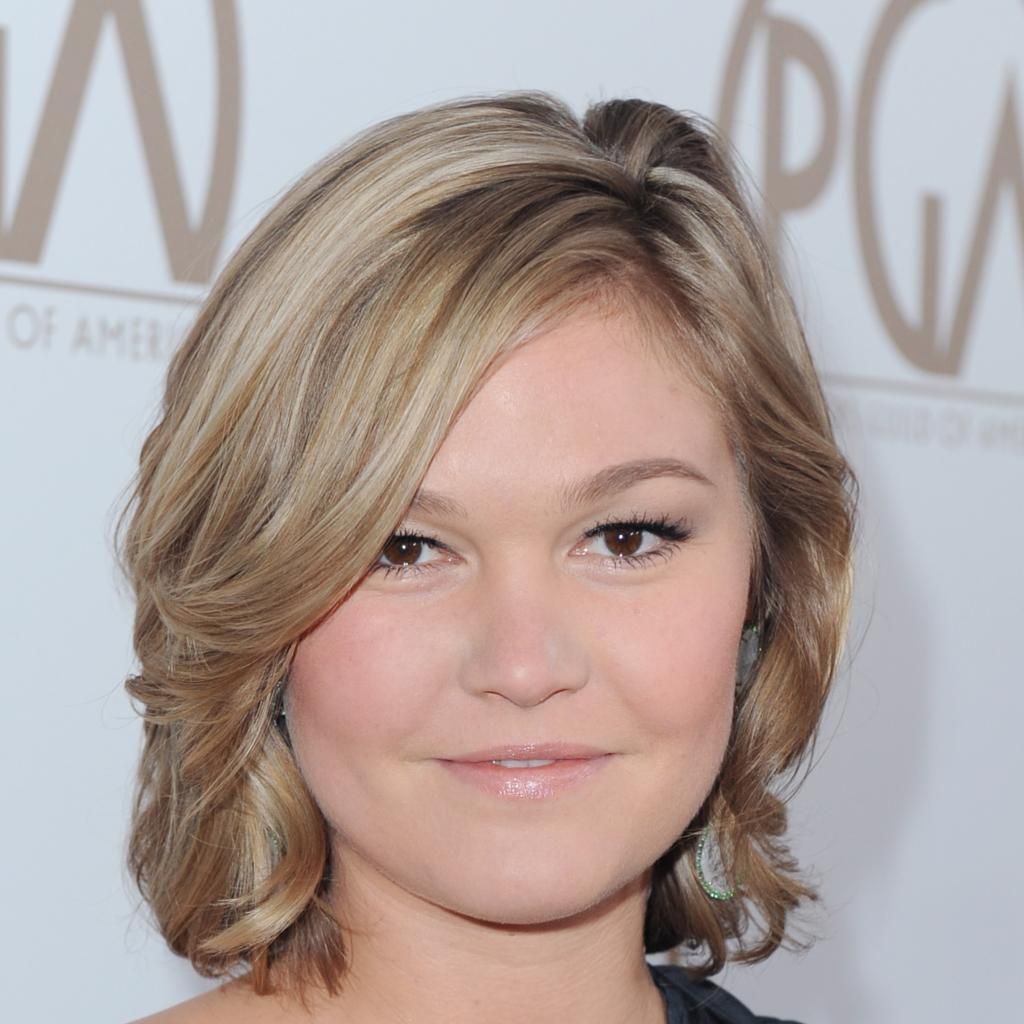 Beverly Hills Jan 16 Julia Stiles Stock Photo 69218992 | Shutterstock