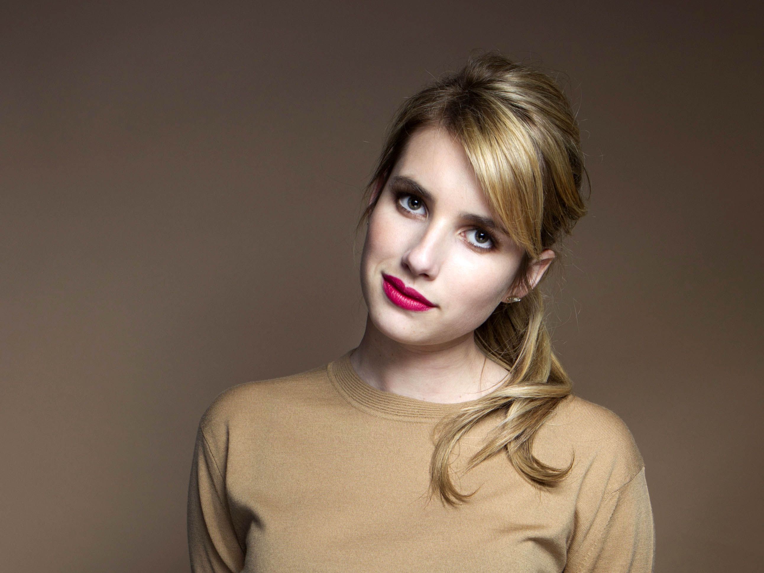 Tom Ellis & Emma Roberts to Lead and Executive Produce Upcoming