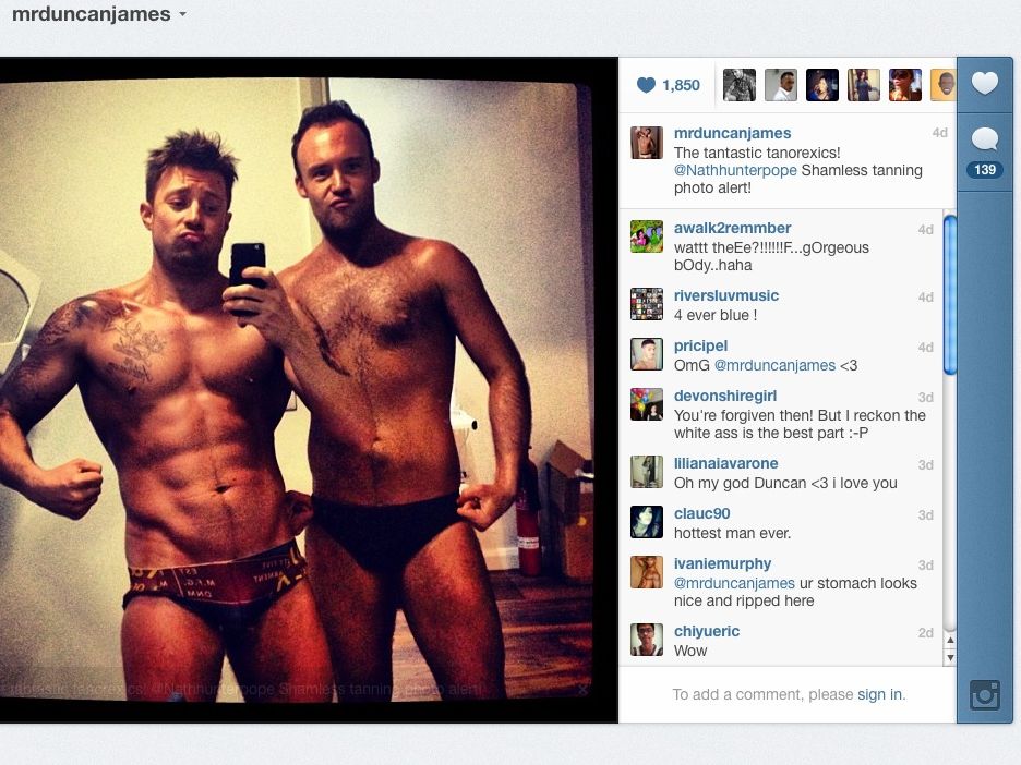 936px x 702px - Gay Spy: Duncan James's naked Blue snap