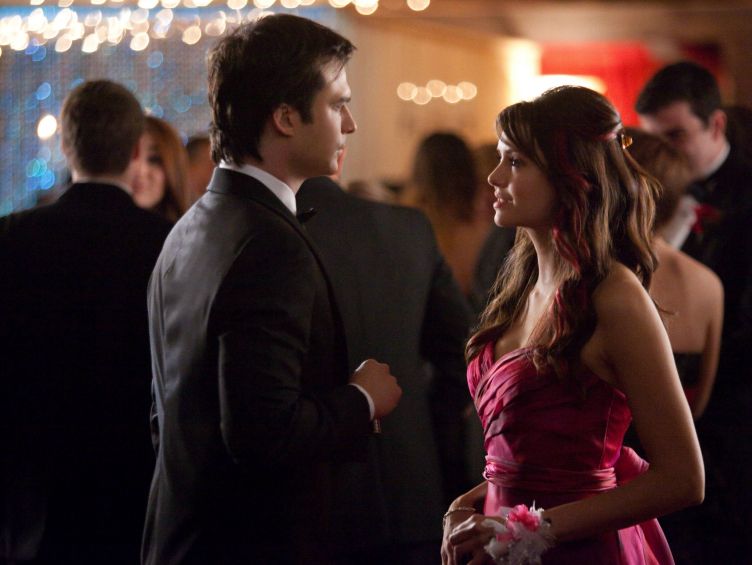 The Vampire Diaries: Damon & Elena's Relationship, Season By Season