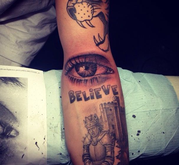 Justin Bieber Tattoos: The Real Story Behind His Latest Designs :  r/celebrity_tattoos