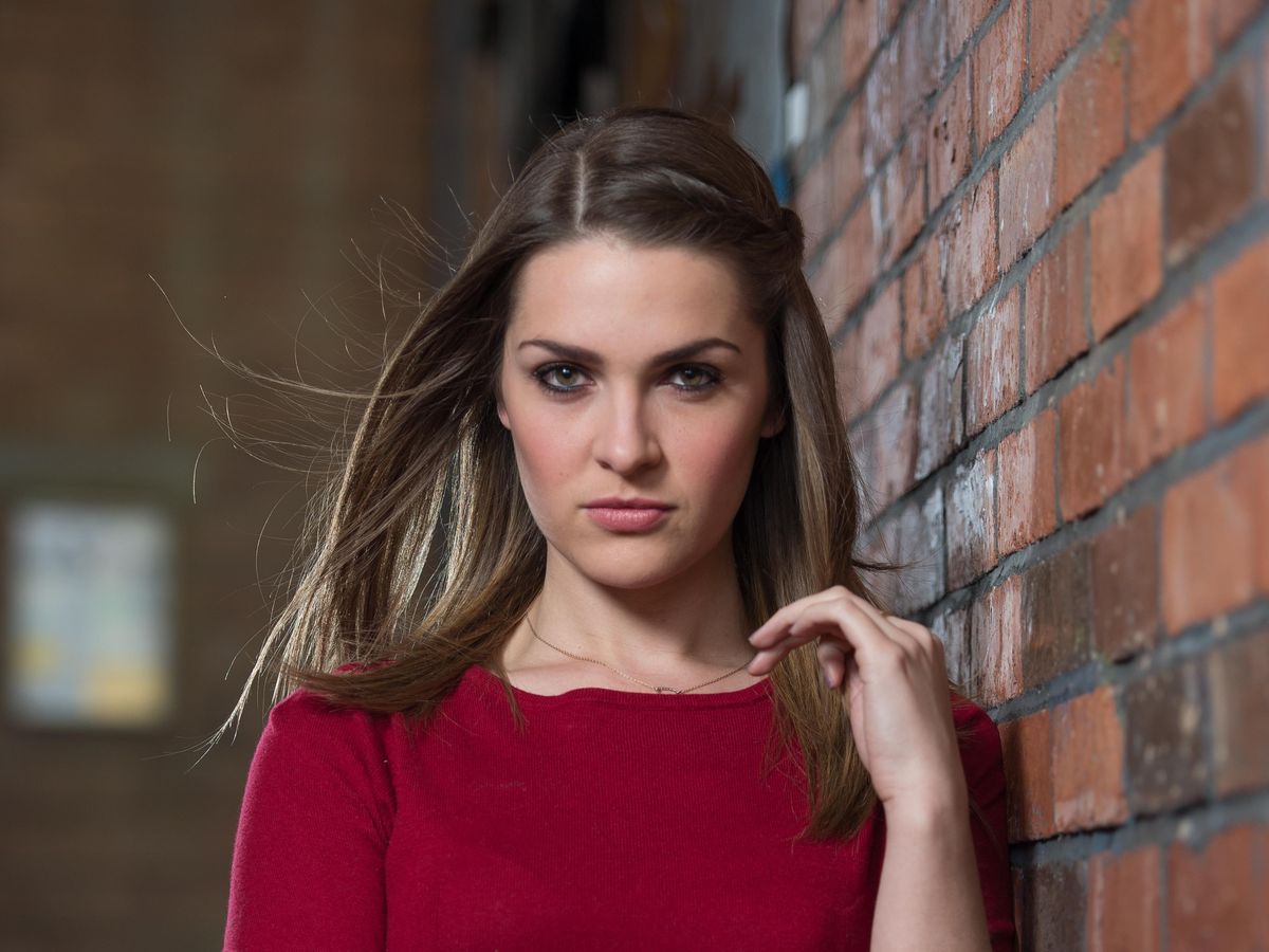 Hollyoaks: Sienna to start new schemes