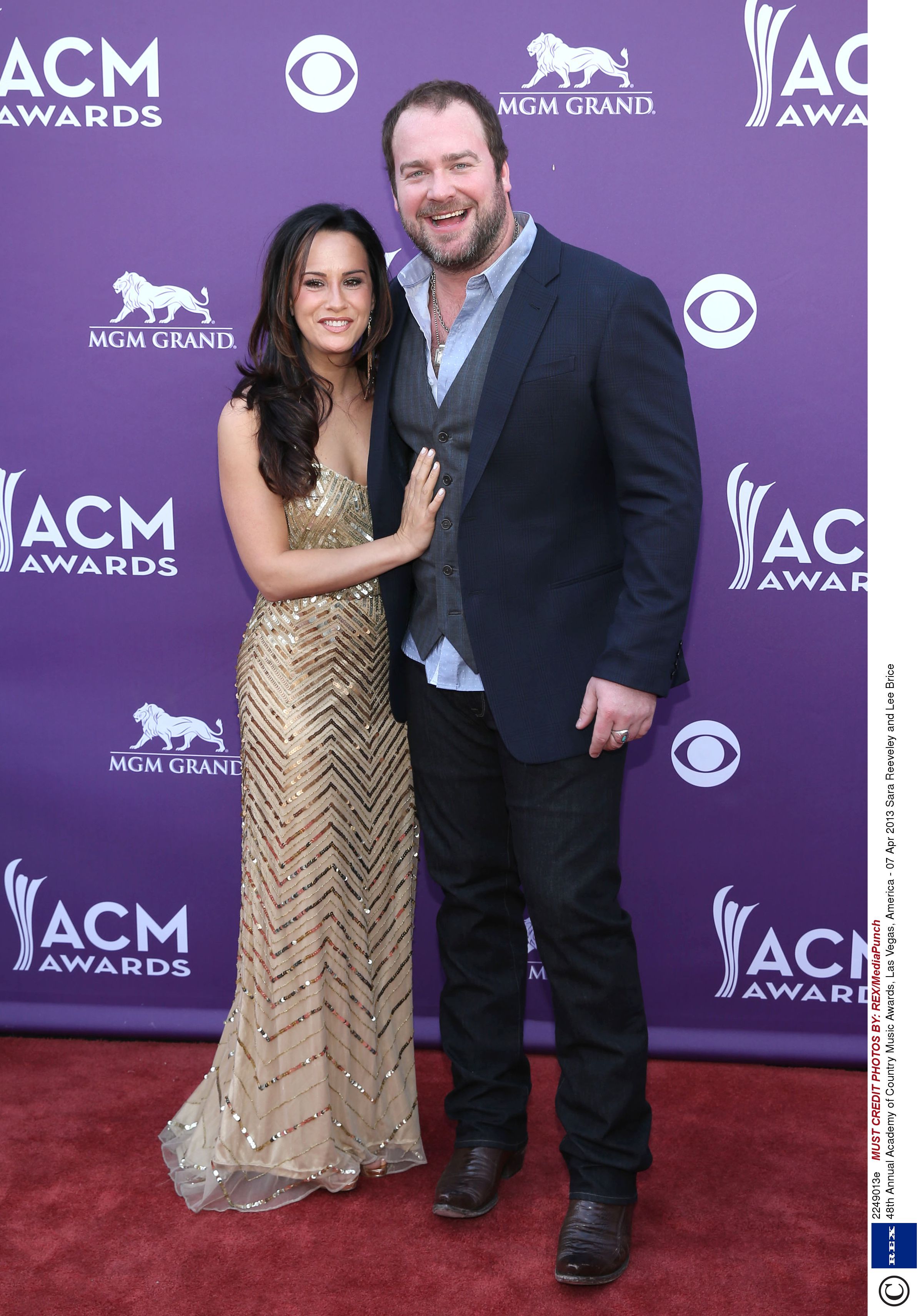 Lee Brice, wife Sara expecting a baby