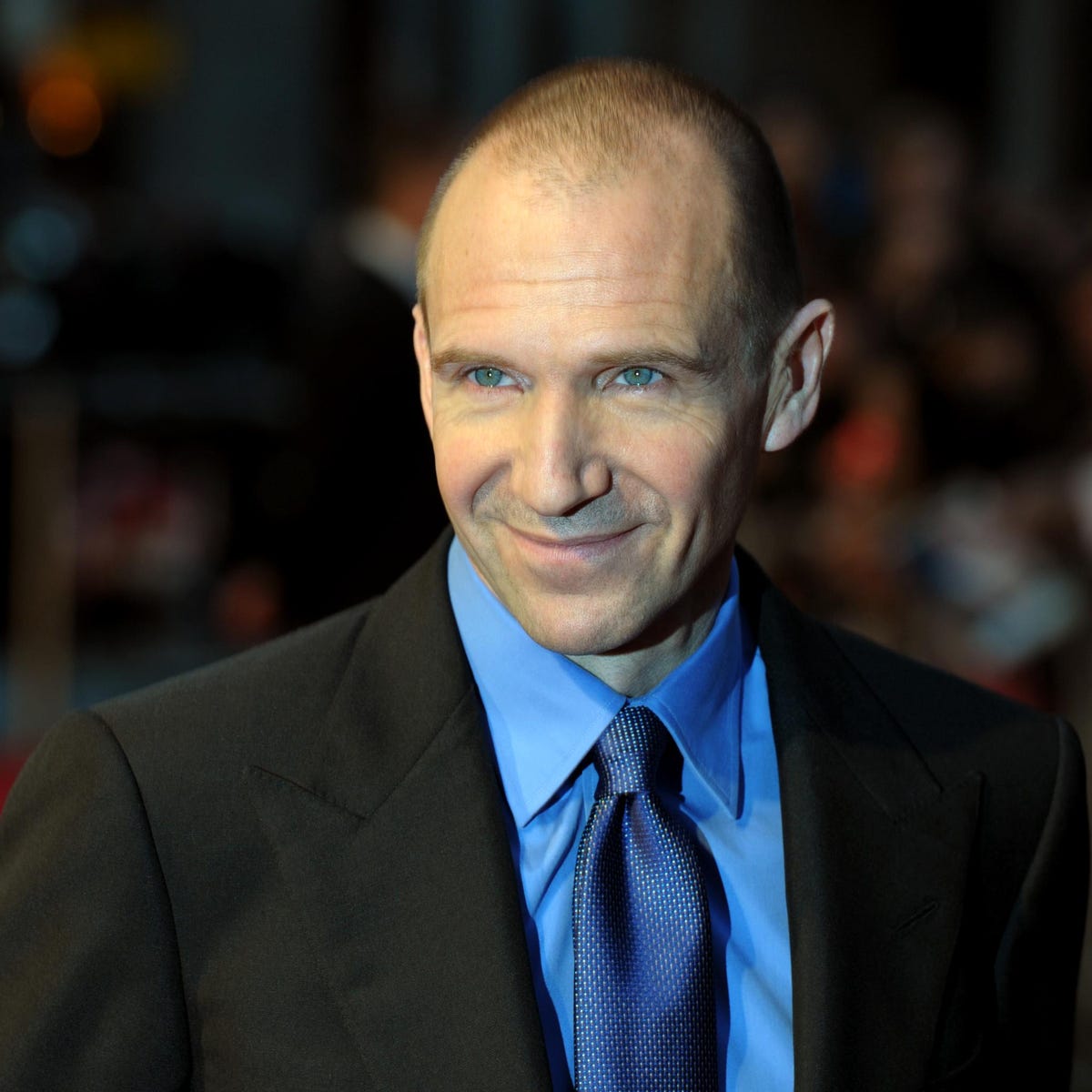 Ralph Fiennes reveals talks for 007 role