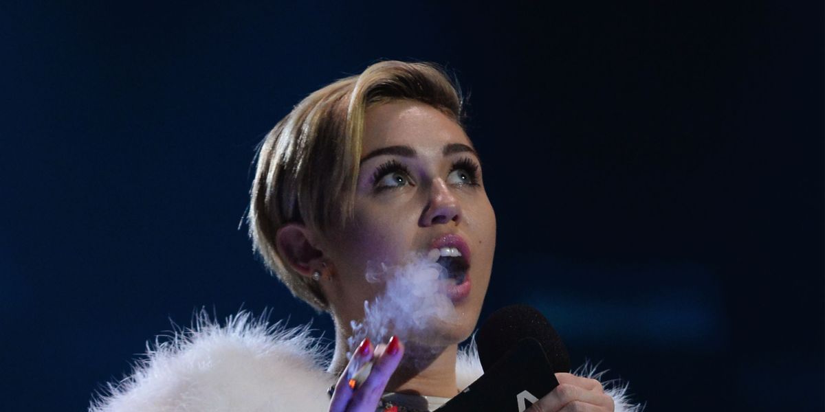 MTV EMA fashion fails: Miley Cyrus' camel toe, Iggy Azalea's
