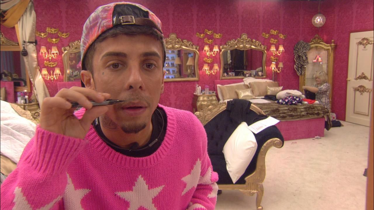 CBB: Watch Dappy get naked in the pool