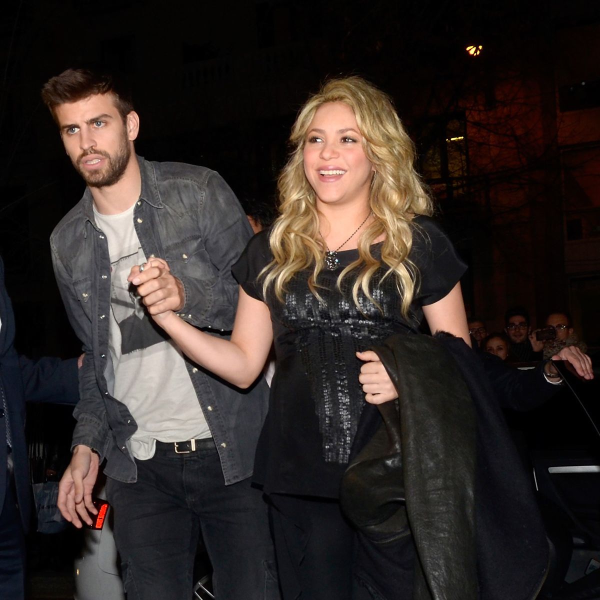 Shakira and Gerard Piqué deny an ex-employee is blackmailing them over a sex  tape