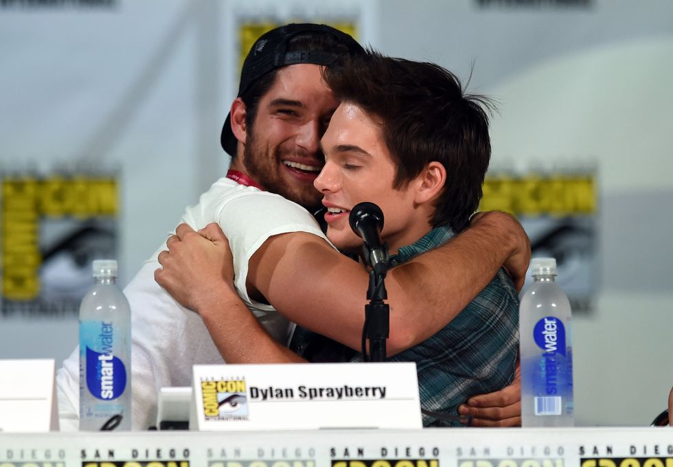 dylan sprayberry y tyler posey