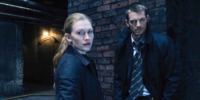 Mireille Enos, Joel Kinnaman 