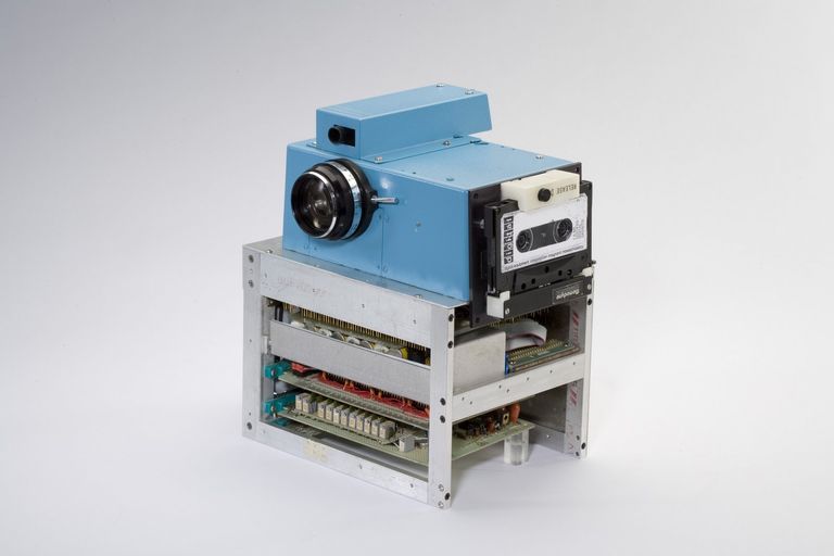 Timeline: The history of digital cameras