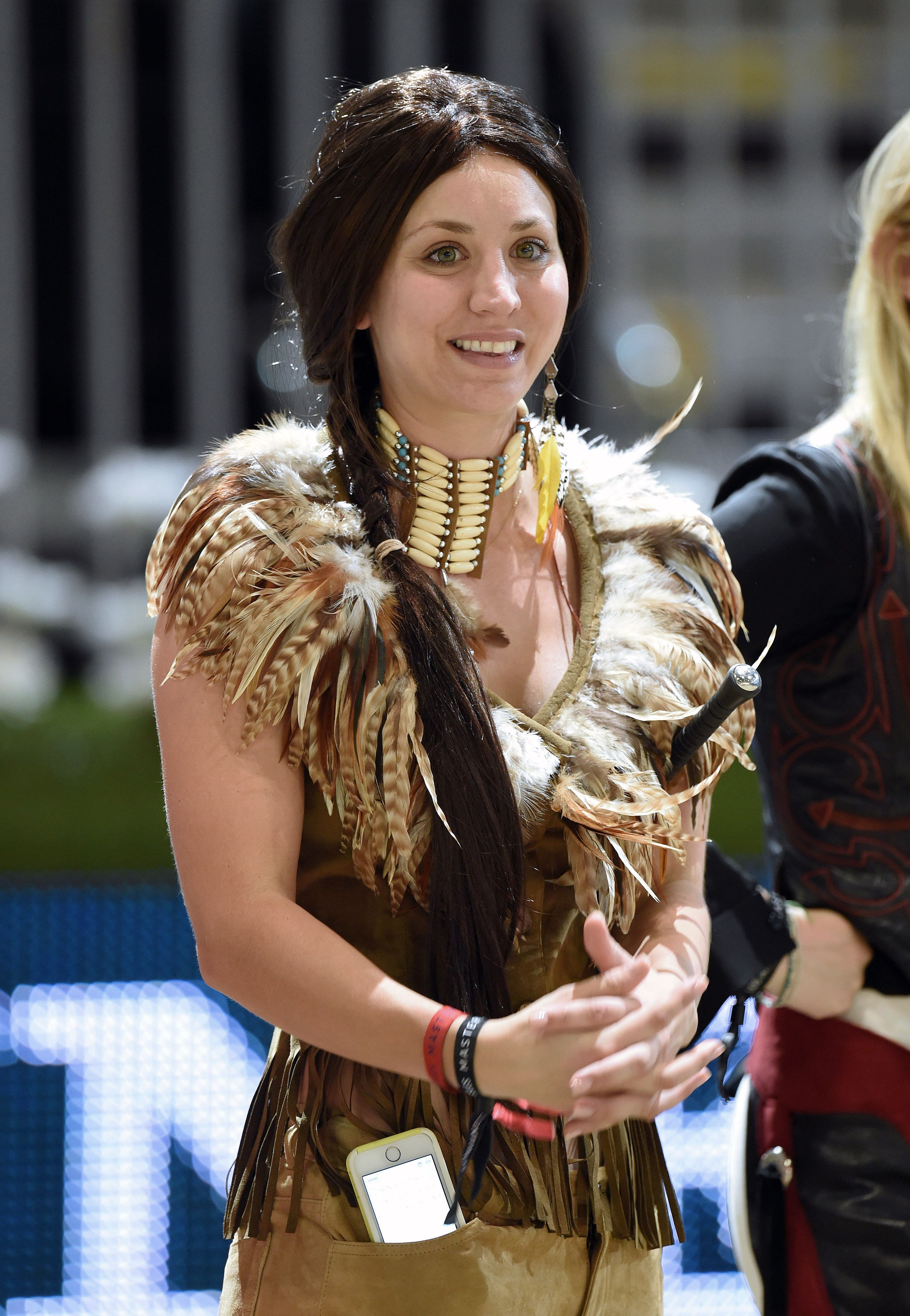 See Kaley Cuoco compete as Pocahontas