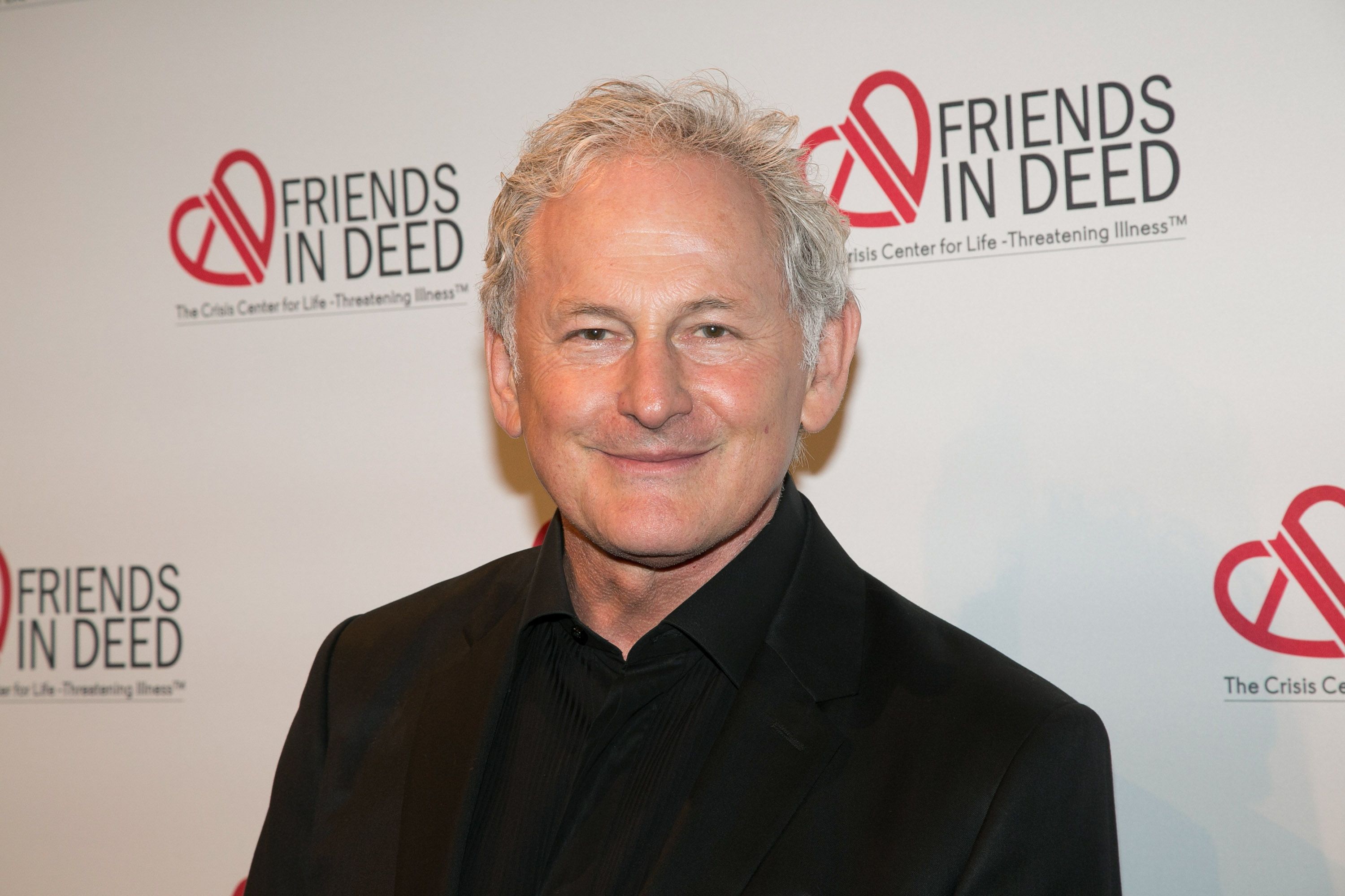 Victor Garber education