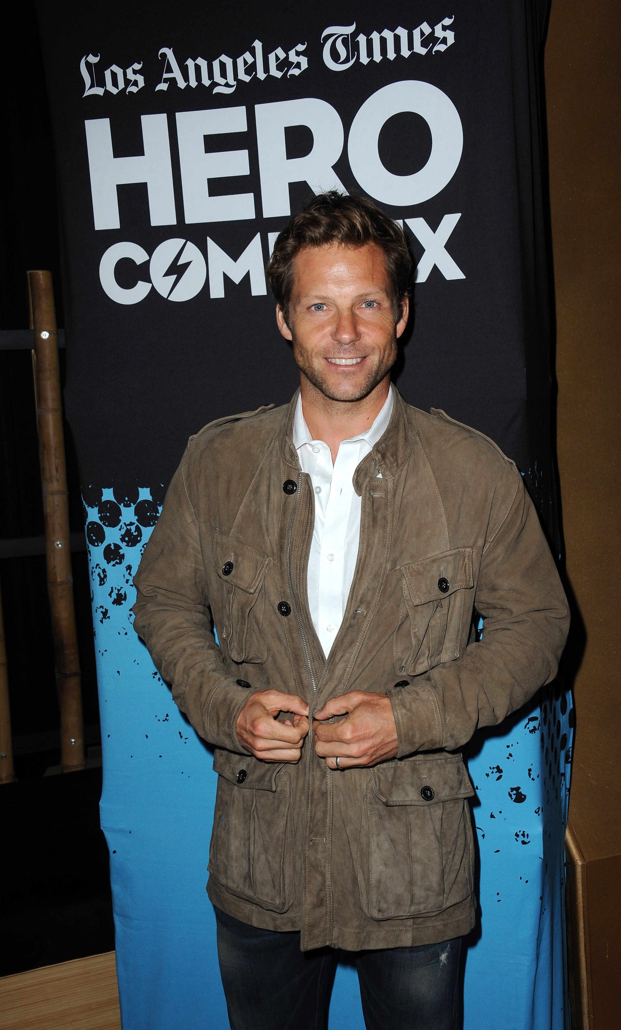 Next photo of Jamie Bamber