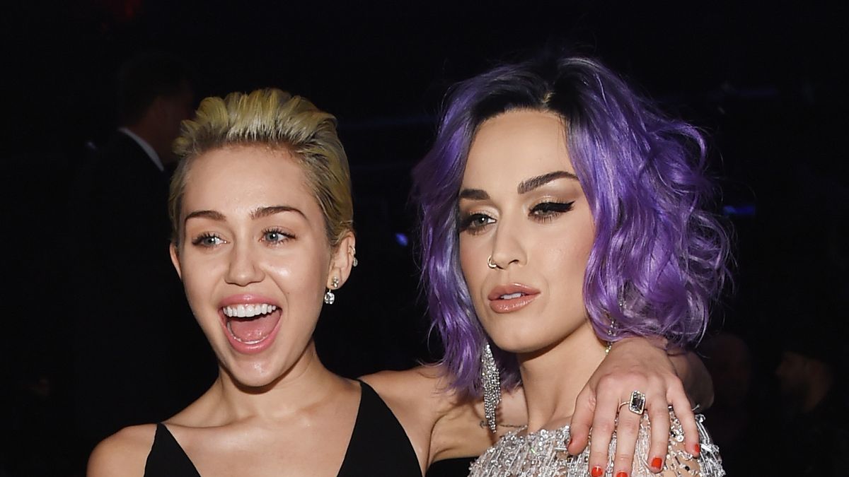 MYA Cosmetic Surgery on X: Do your friends get boob envy like @MileyCyrus  with @katyperry at the Grammys? #boob #envy #friends #Grammys2015   / X