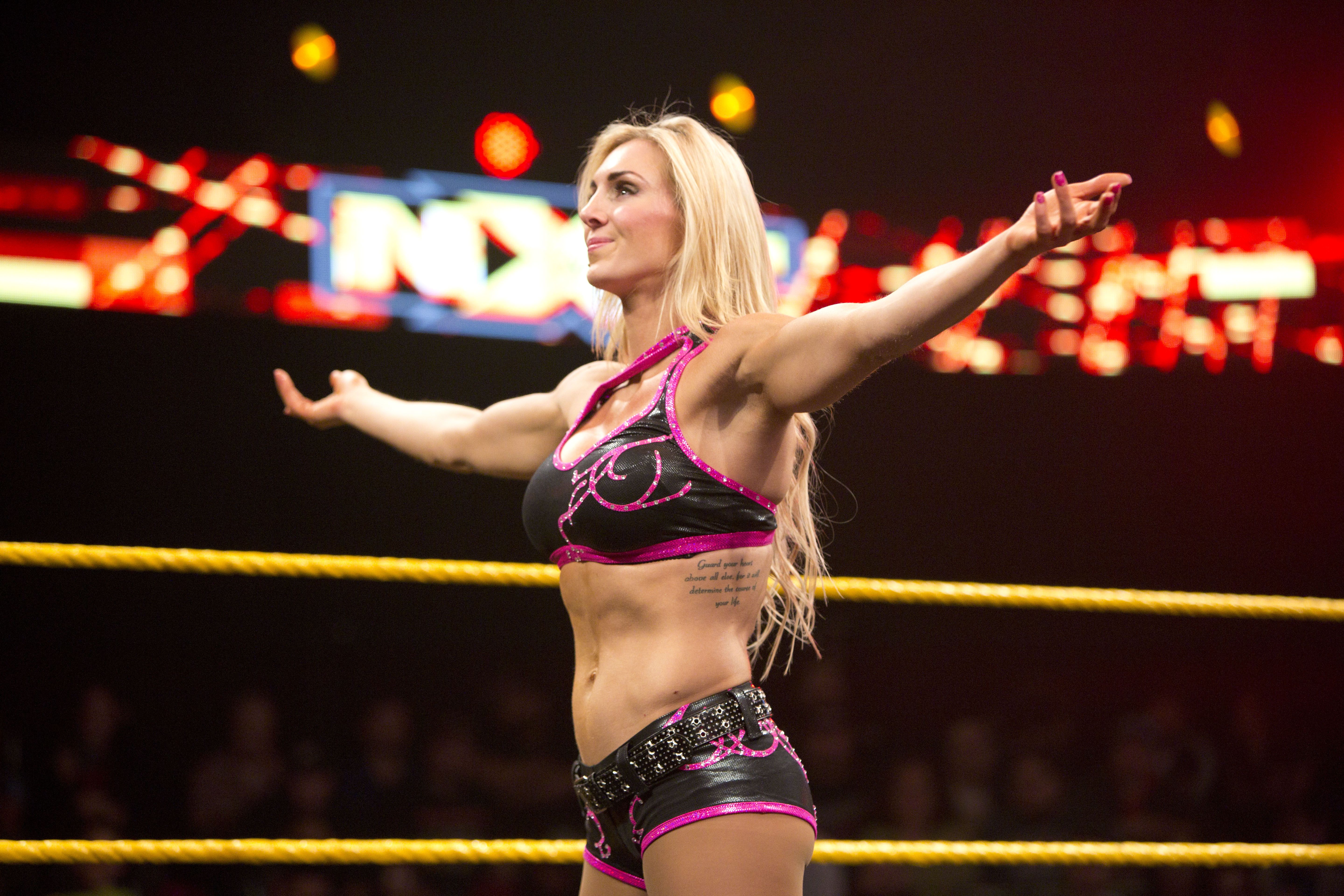 5760px x 3840px - Charlotte: I want to main event a WWE PPV