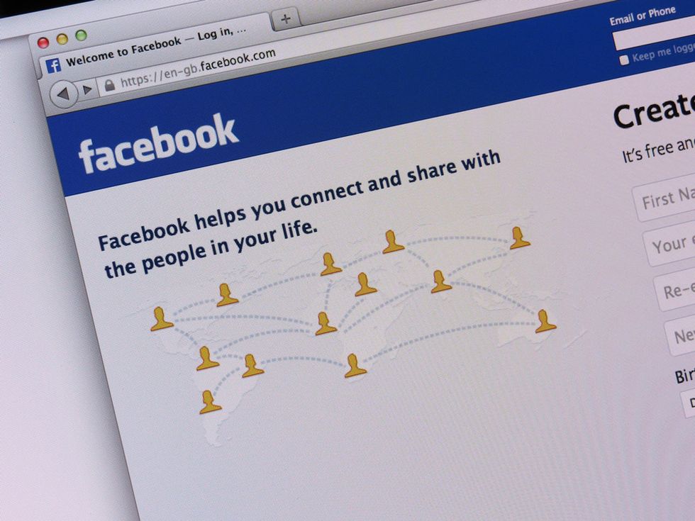Facebook to post missing child alerts